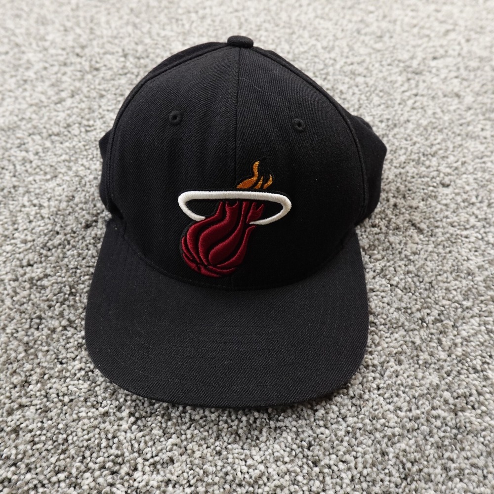 Miami Heat Hat Mens Adjustable‎ Snap Back Cap Black NBA Basketball Mitchell Ness
